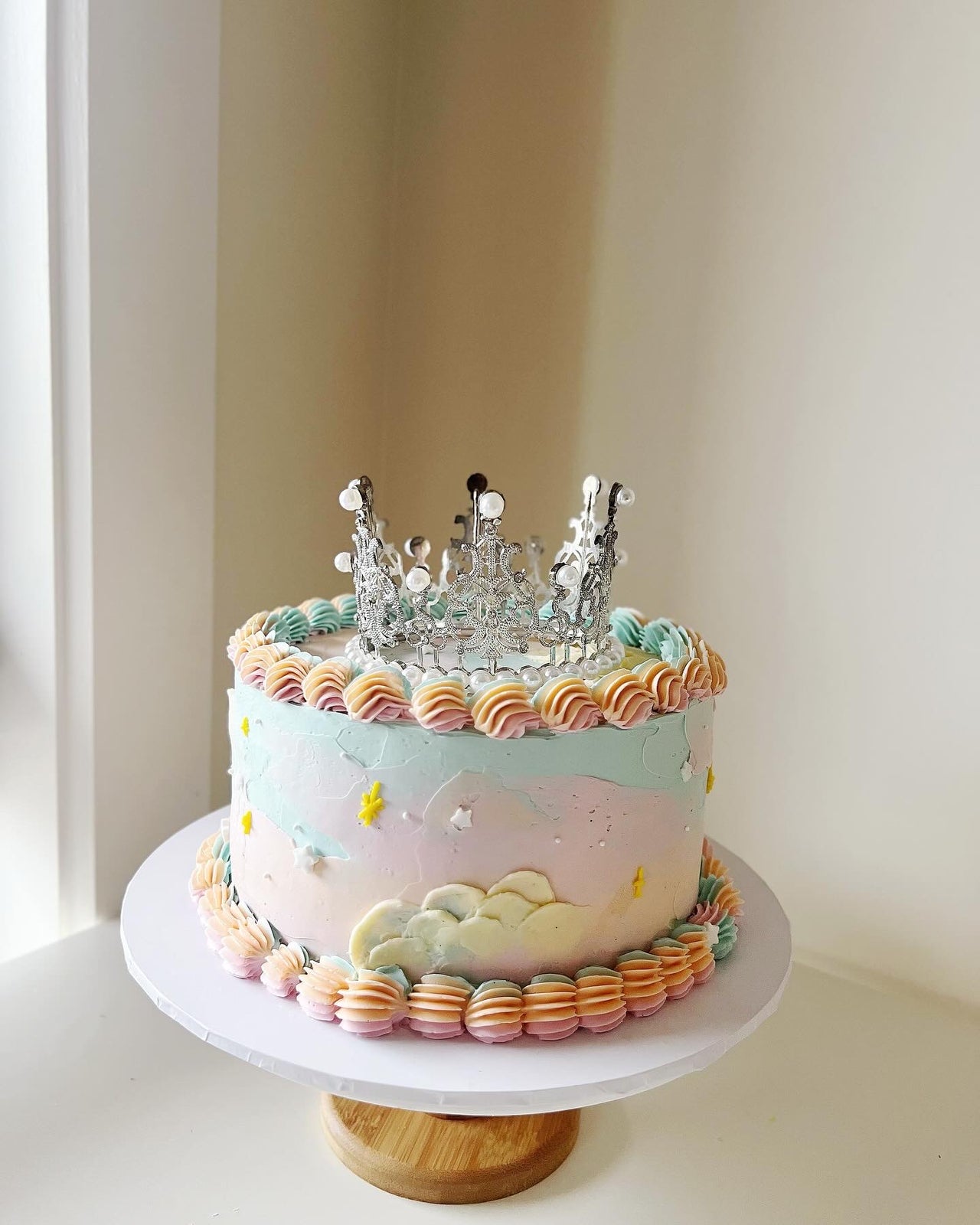 Starry Sky Crown Cake