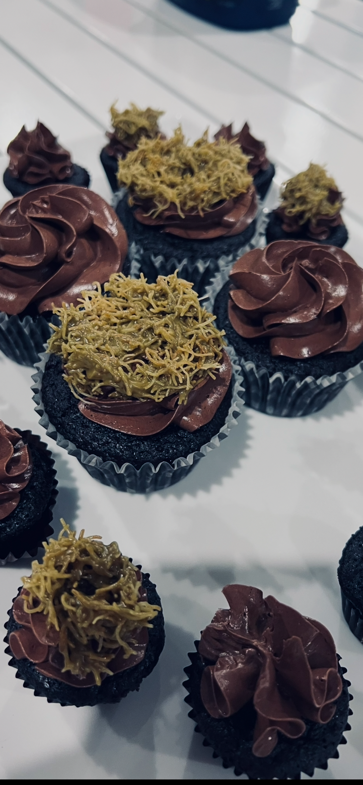 Dubai Chocolate Cupcakes